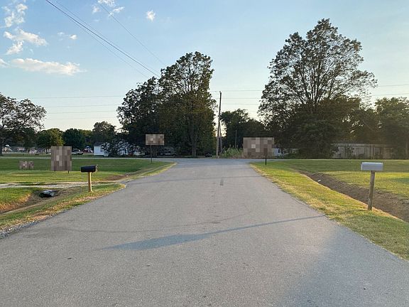 5th image of 909 Cheryl Ln