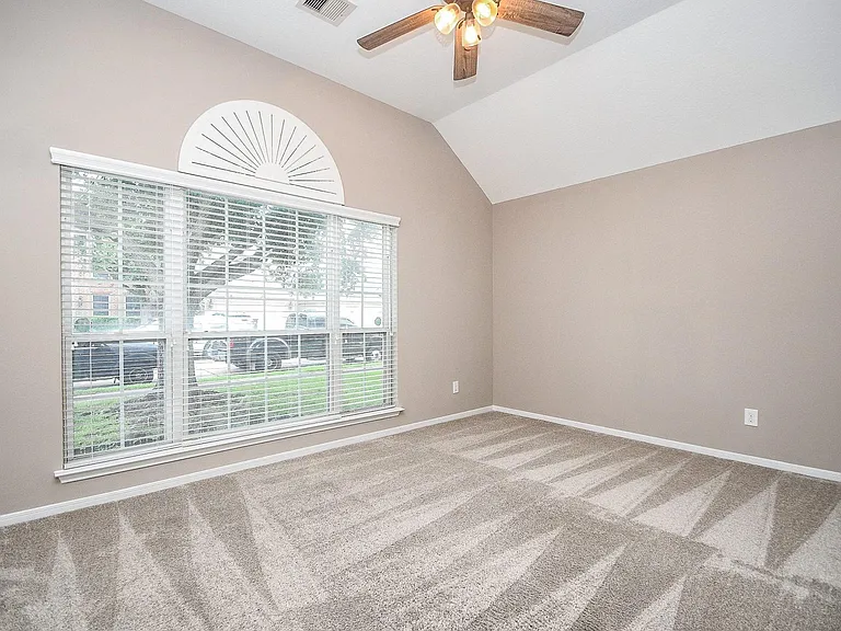 4915 Ibis Lake Ct — Photo 6