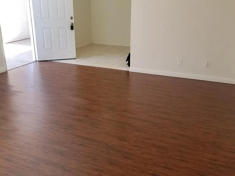 659 S Webster Ave #17 — Photo 1