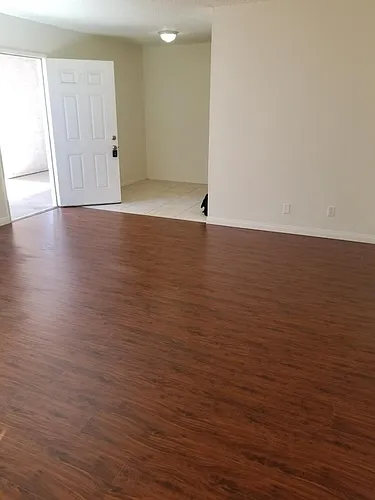 659 S Webster Ave #17 Photo 1