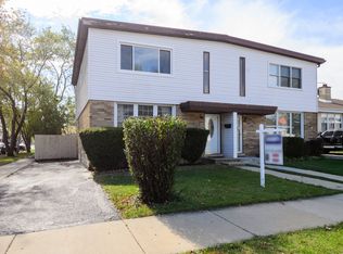 9346 Home Cir, Des Plaines, IL 60016