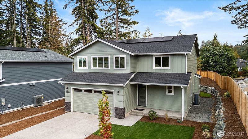 2nd image of 1126 Whidbey Street