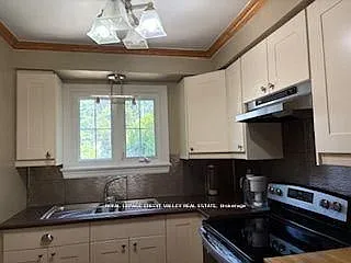 24 Sutter Ave — Photo 13