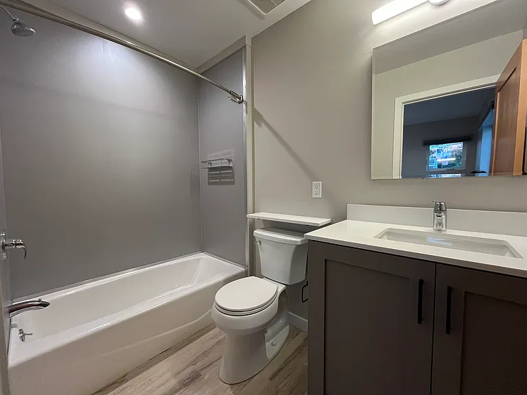 4649 Santa Monica Ave — Photo 7