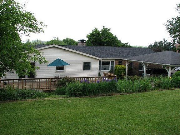 2nd image of 290 Gray Dr