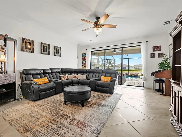 3424 Murcia Ct — Photo 11