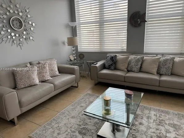 511 SE 5th Ave APT 1705, Fort Lauderdale, FL 33301