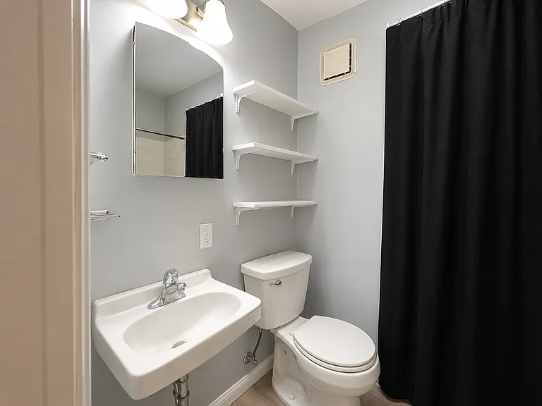 1901 Winnebago St. — Photo 16