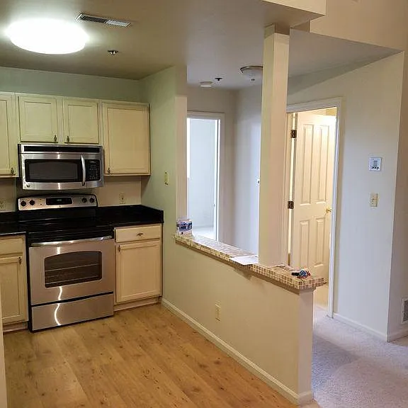 130 S 22nd St #22-2D — Photo 6