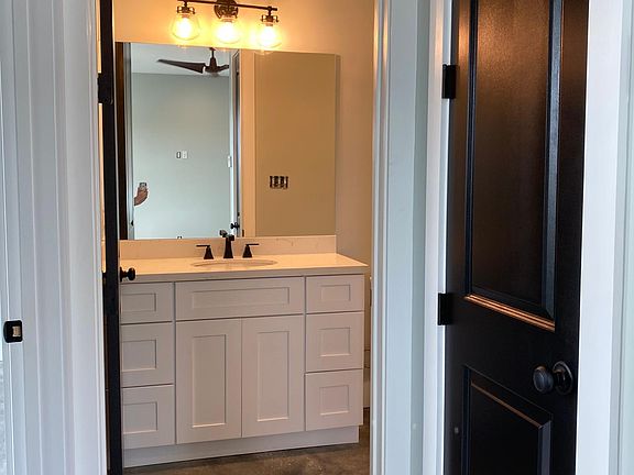 4th image of 4821 W Napoleon Ave N #1-A