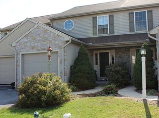 120 Moorland Ct, Lititz, PA 17543