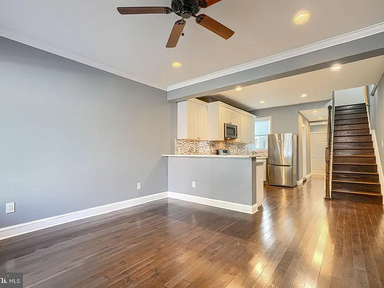 1106 Battery Ave — Photo 3
