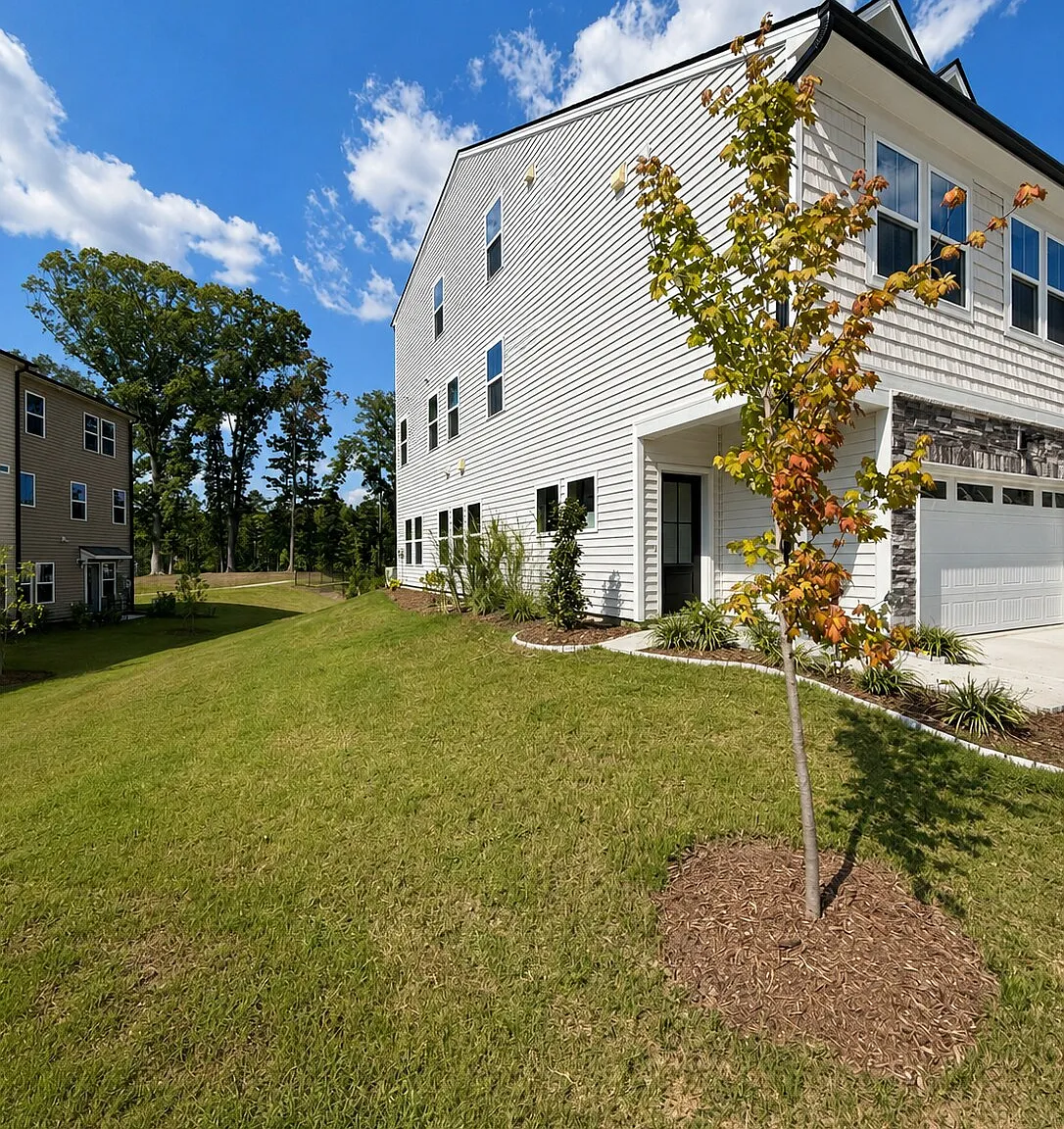 4 bed, 3.5 bath, 2613 sqft, $3,195 — Photo 3