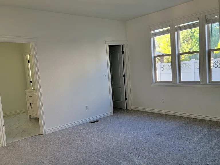 2880 W Ravenna St — Photo 93
