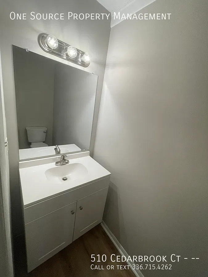 2 bed, 1.5 bath, 1230 sqft, $1,250 — Photo 3