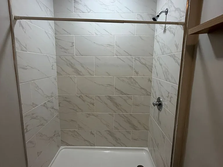 1249 Oakwood Ave — Photo 9