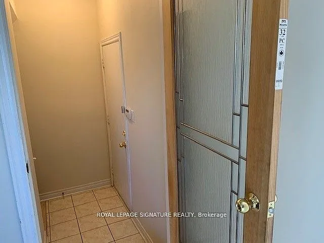 248 Breton Ave #UPPER LEVEL — Photo 5