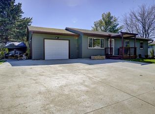 207 Arneson Rd, Barneveld, WI 53507