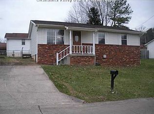 5036 Dolores Dr, Cross Lanes, WV 25313