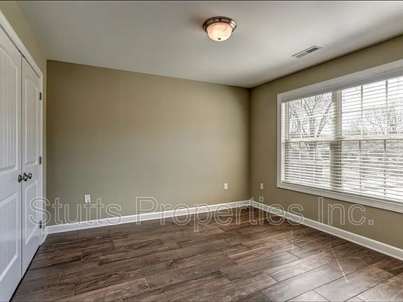 4th image of 100 Bruin Dr Unit 101