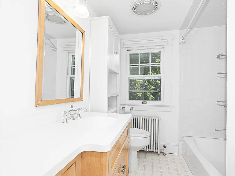 12 Roosevelt Rd — Photo 18