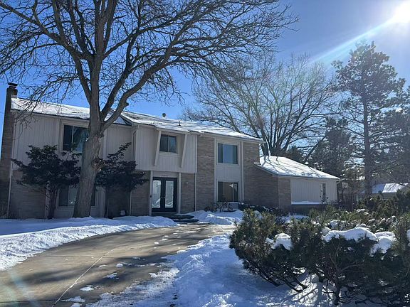 2nd image of 28840 Nottoway Dr