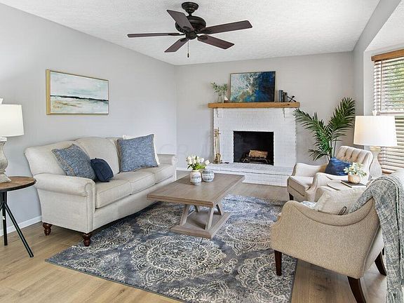 4th image of 1378 Hanbury Ct