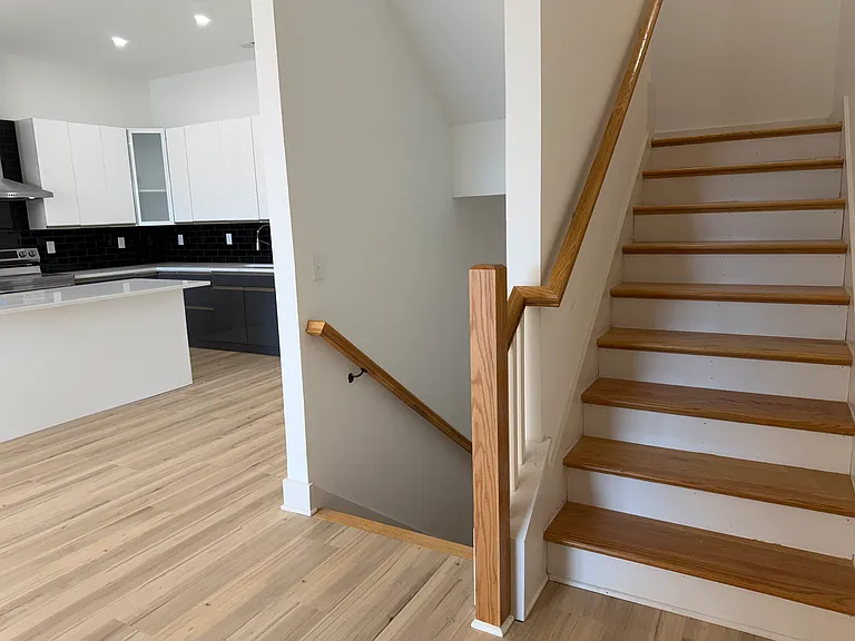 105 Hart Ln #C — Photo 10