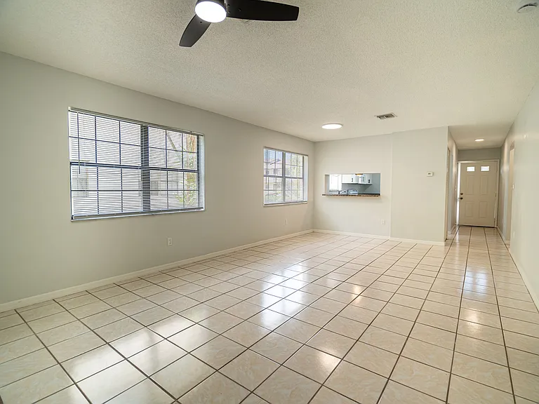 5254 Treetops Dr — Photo 17