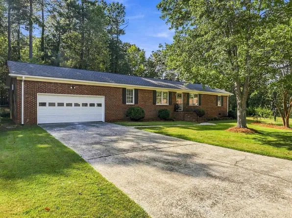 105 Vicksburg Ct, Simpsonville, SC 29681