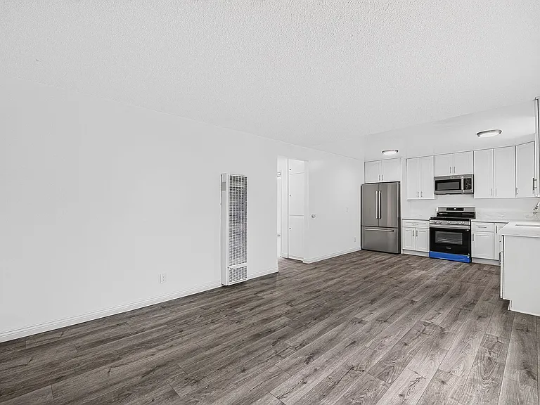 1431 Obispo Avenue — Photo 1