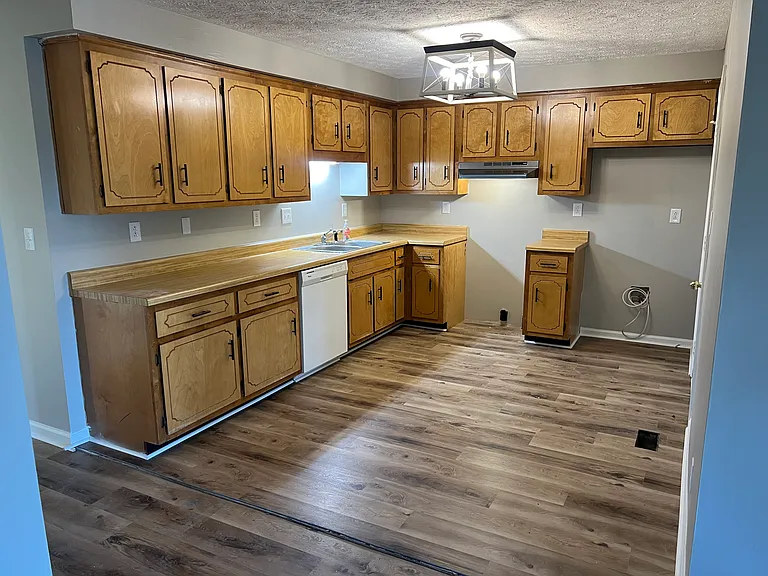 1427 Old Charlotte Rd #1 — Photo 7