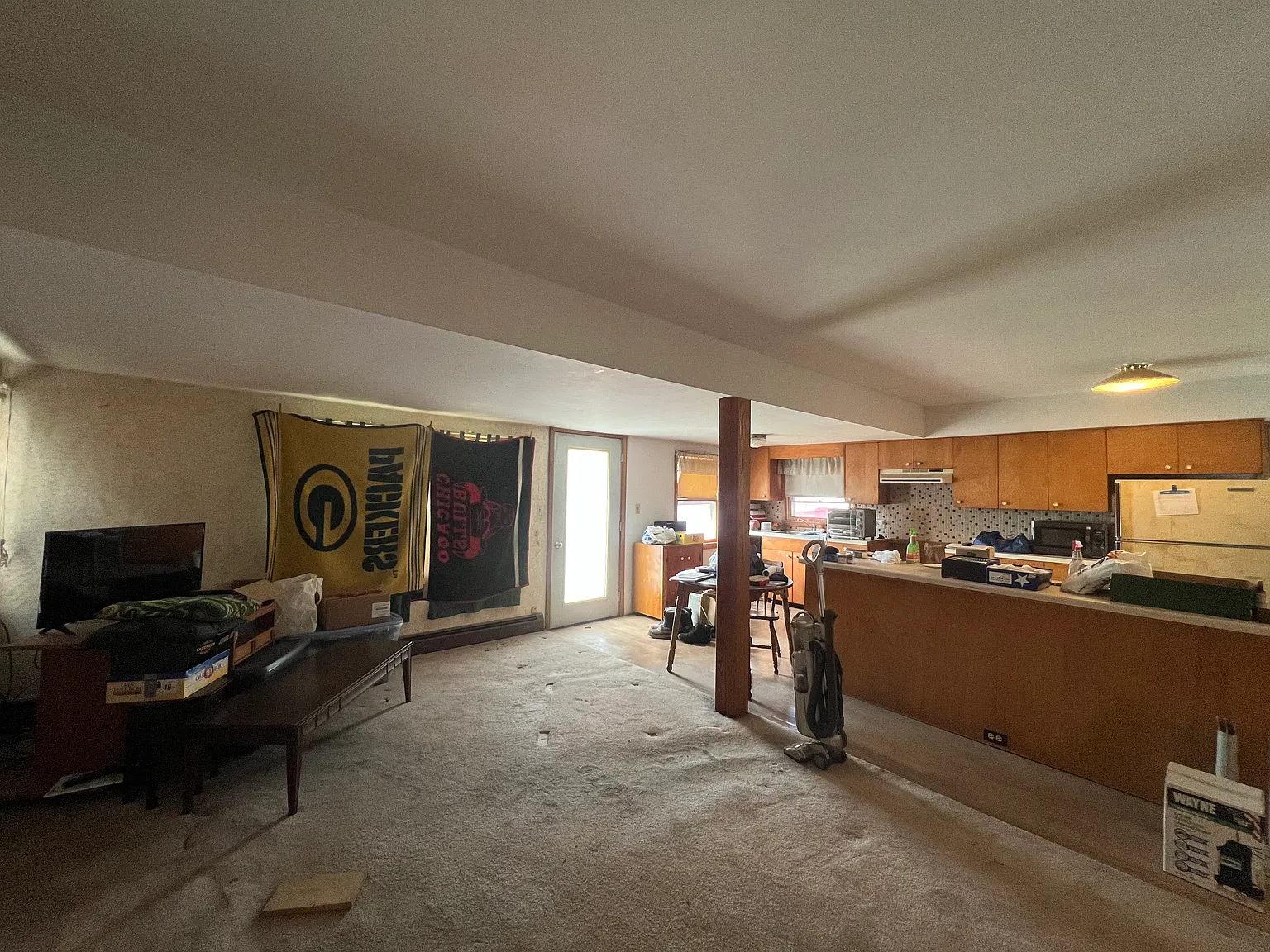 1 bed, 800 sqft, $1,300 — Photo 3