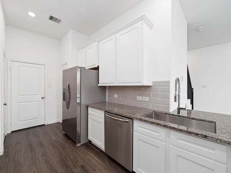 5719 Foggy Vine Ct — Photo 11