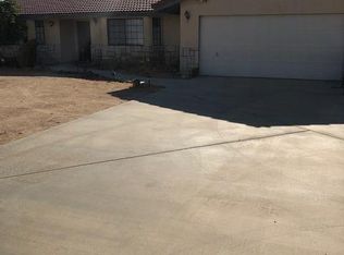 16622 Joshua Rd, Apple Valley, CA 92307