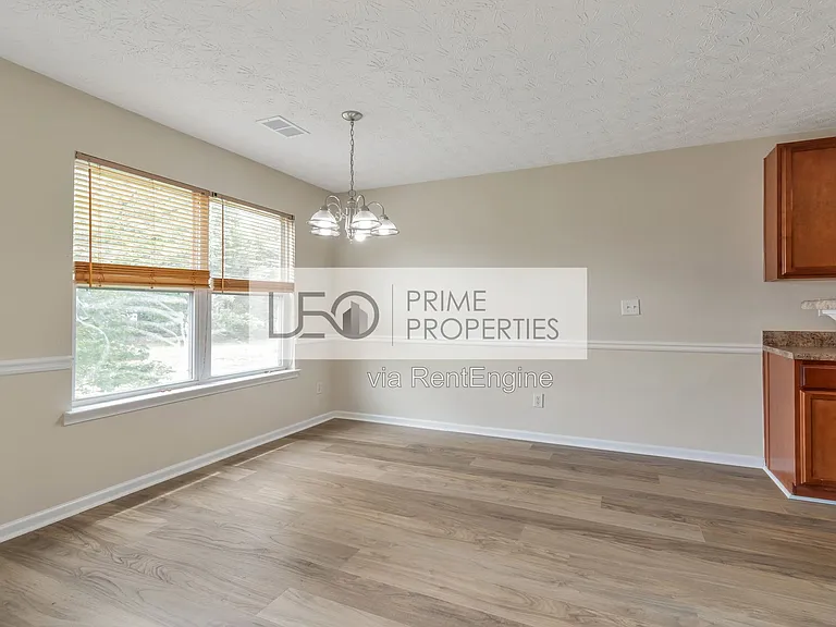 3168 Meadow Point Dr — Photo 6