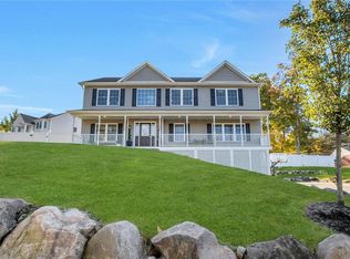 876 Mulberry Rd, Valley Cottage, NY 10989