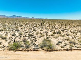 606A S Billy The Kid Rd, Yucca, AZ 86438