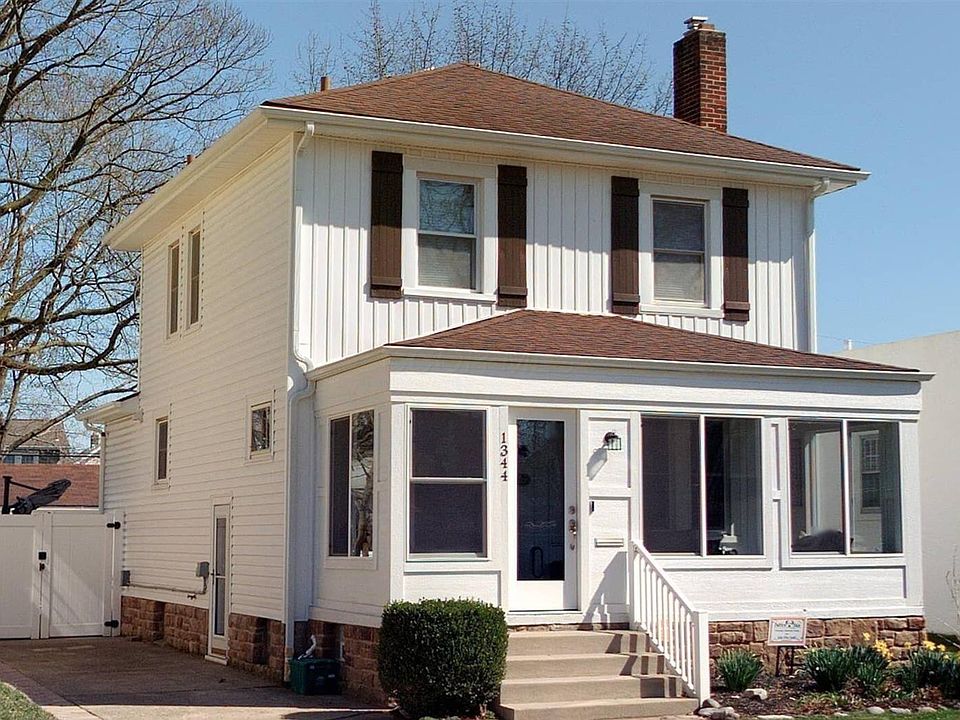 1st image of 1344 Elmwood Ave