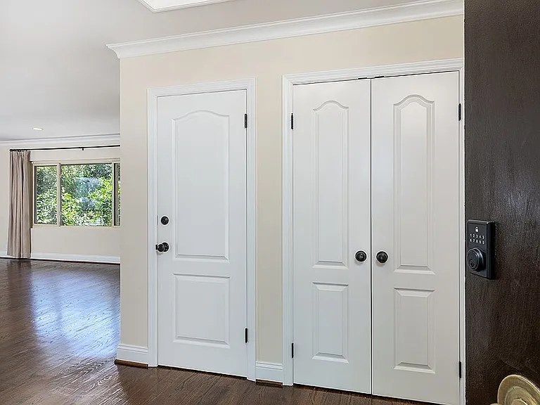 850 Chula Vista Ave — Photo 5