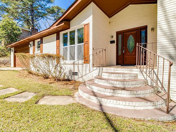 2nd image of 7905 Castleton Ln