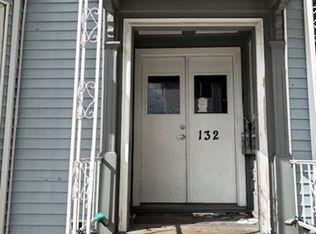 132 Chelsea St #3, Boston, MA 02128