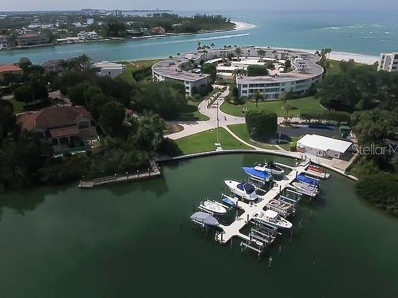 3rd image of 100 Sands Point Rd Unit 223