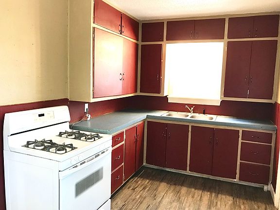 5th image of 3016 30th St