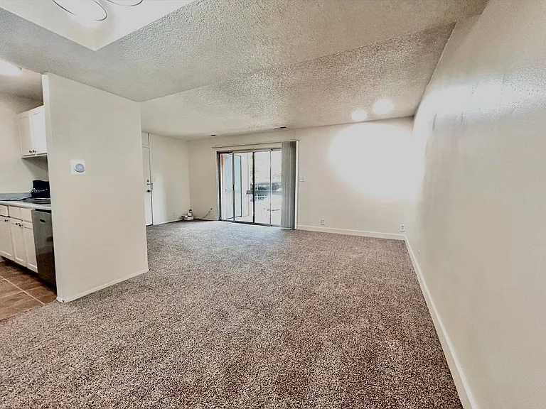 Foothill Terrace — Photo 95
