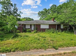 1301 W Parker Rd, Greenville, SC 29617