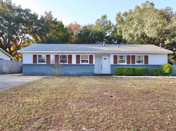 140 Loizos Dr, Fort Walton Beach, FL 32548