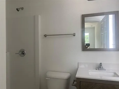 21423 SW Beach Blvd — Photo 12