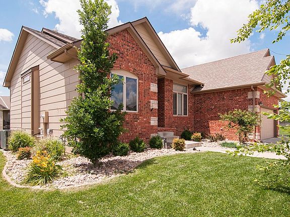 Well Maintained, Inside and Out