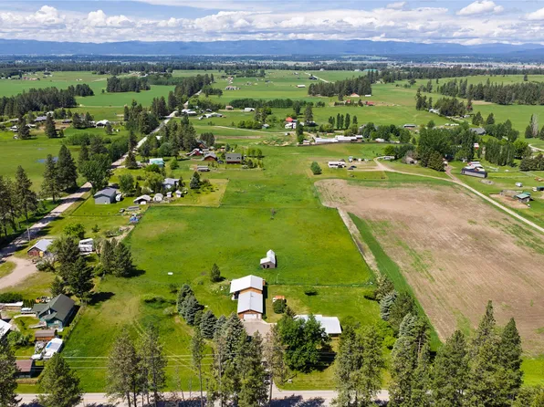2232 Middle Rd, Columbia Falls, MT 59912